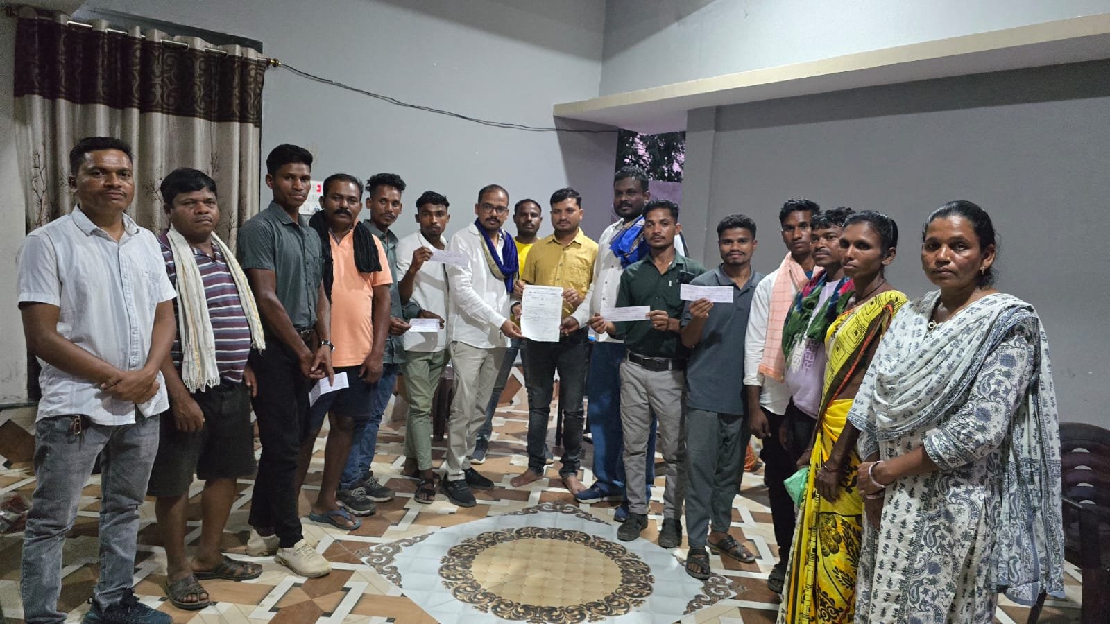 भीम आर्मी एकता मिशन का बीजापुर में गठन बीजापुर जिले के गंगालुर ब्लॉक में भीम आर्मी एकता मिशन का गठन किया गया। इस अवसर पर कलमु राजू को संभाग अध्यक्ष संहित संगठन के बीजापुर संभागीय उपाध्यक्ष पद पर नियुक्त किया गया।

इस नियुक्ति के दौरान गंगालुर ब्लॉक से बड़ी संख्या में युवा शक्ति की उपस्थिति रही, जिन्होंने संगठन के प्रति अपना समर्थन 